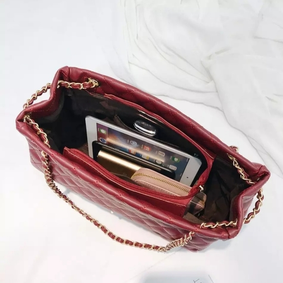 Large Quilted Handbag Wine Burgundy - Picture 5 of 16